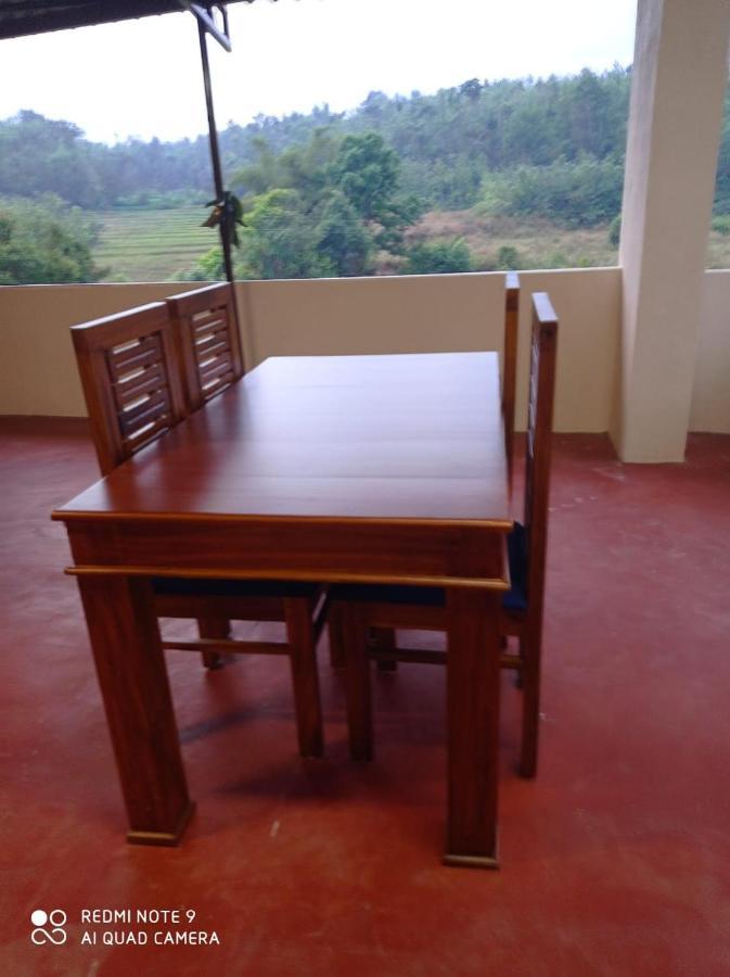 Cauvery Homestay Somvārpet المظهر الخارجي الصورة