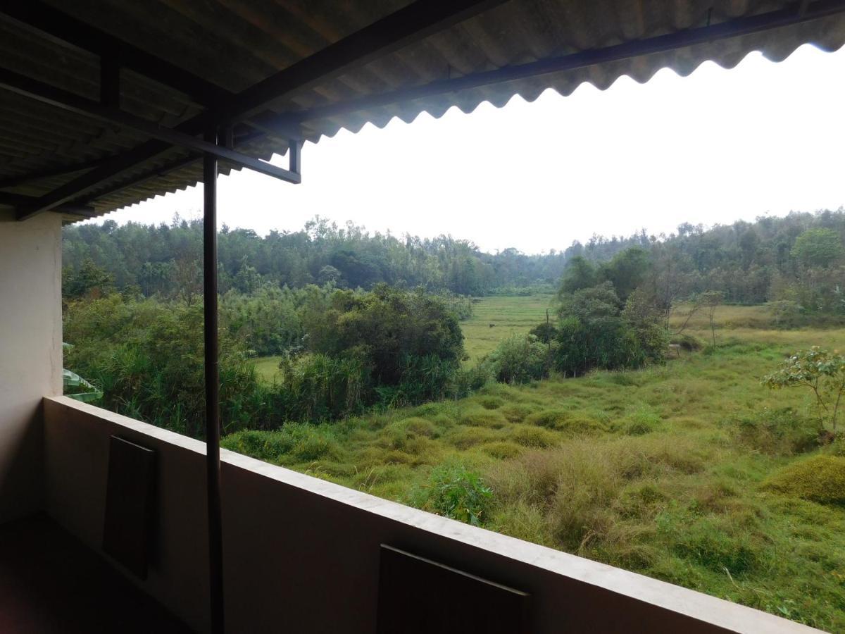 Cauvery Homestay Somvārpet المظهر الخارجي الصورة